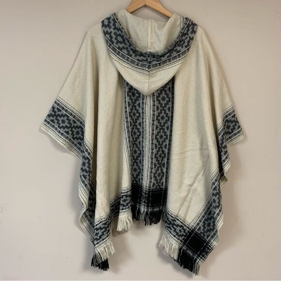 ECOTE Poncho Women's One Size Aztec Western Country Oversized Cozy Boho Fringe - Picture 4 of 9